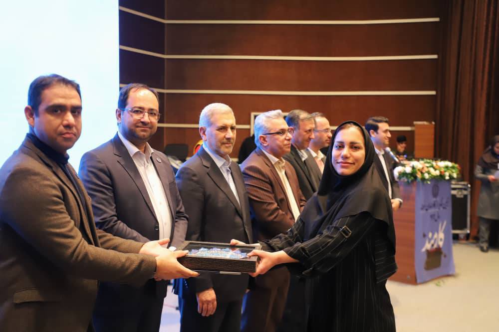   کارمندان نمونه 